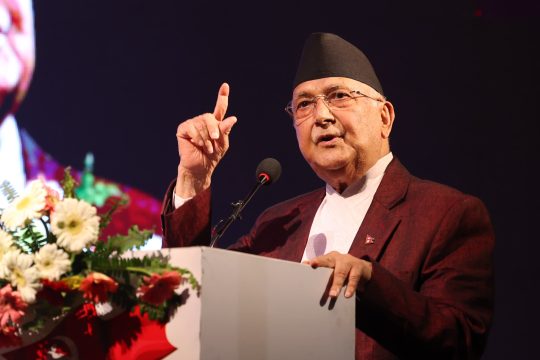 आफ्नैले विश्वास गर्न छाडेको ओलीको गुनासो, जनआक्रोश बेवास्ता गर्दै भने, ‘मेरो विकल्प नखोज्नू’