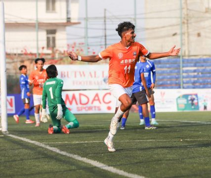 निलम्बनपछि मैदान उत्रिएकै दिन धीरेन्द्र शाहले गरे गोल, फिफाको दबाबपछि एन्फा यू-टर्न