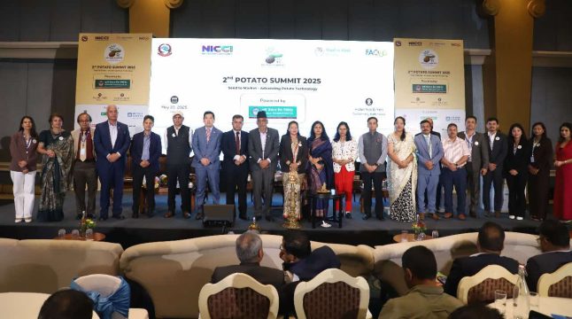 दोस्रो आलु शिखर सम्मेलन : वित्तीय संस्थाले ऋण लगानीमार्फत उत्पादनमा सहयोग गर्नुपर्नेमा जोड