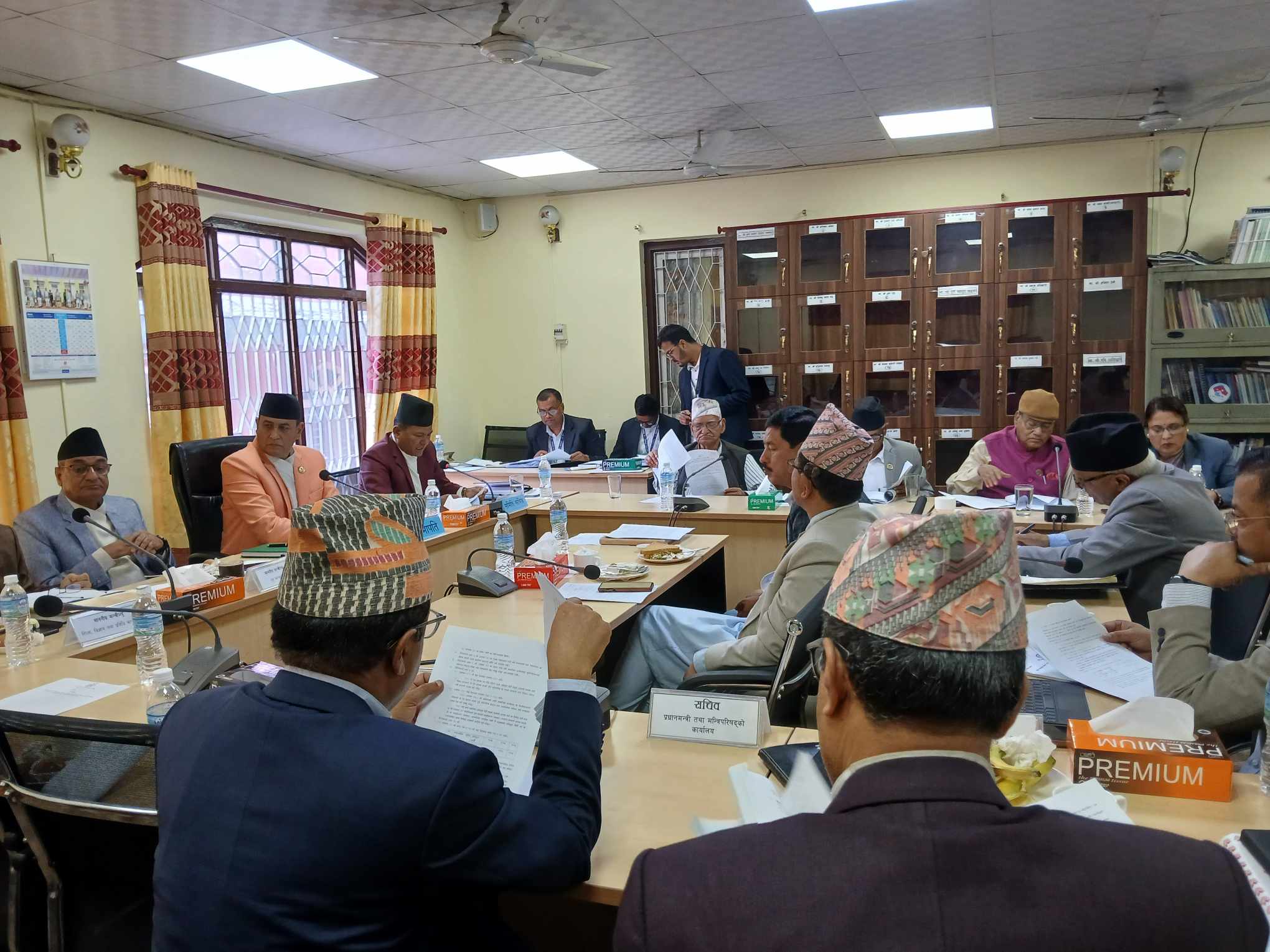 कुलिङ पिरियडमा अड्कियो निजामती विधेयक, सरकारले समय माग्दा कांग्रेस एमालेको कित्ता फरक कुलिङ पिरियडमा अड्कियो निजामती विधेयक, सरकारले समय माग्दा कांग्रेस एमालेको कित्ता फरक