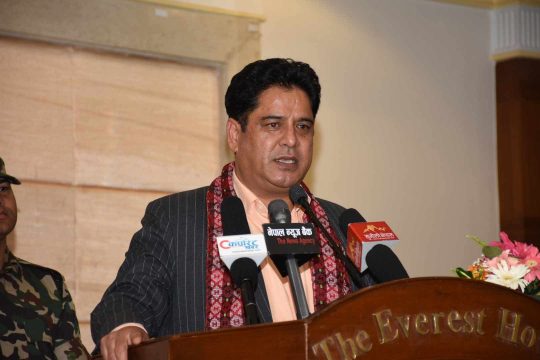नुनको गुणस्तरबारे हल्ला फैलाइयो, आयोडिनको मात्रा बढी छैन : उद्योग मन्त्री भण्डारी