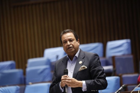 स्रोतको दबाबमा रहेका अर्थमन्त्रीलाई उद्योगी विनोद चौधरीले दिए अर्थतन्त्रको आकार बढाउने आइडिया