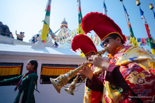 बौद्धमा बुद्धजयन्तीको रमझम, शान्तिको कामना गर्दै राष्ट्रपतिले उडाए परेवा (तस्विरहरु)