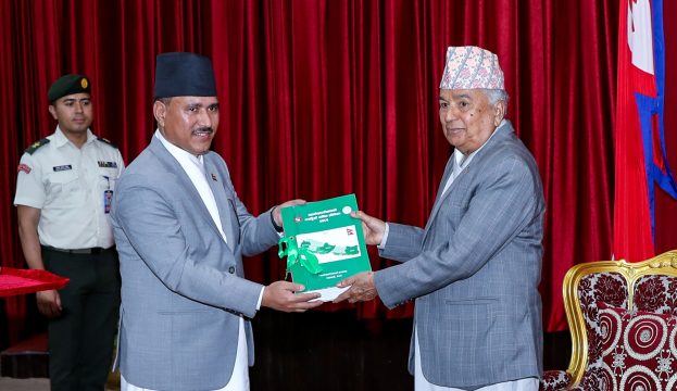 वर्ष दिनमै बेरुजु खर्ब बढ्यो, राजस्वतिरको ४ खर्ब ७२ करोड रुपैयाँ कारवाहीबाट टुंग्याउनु पर्ने