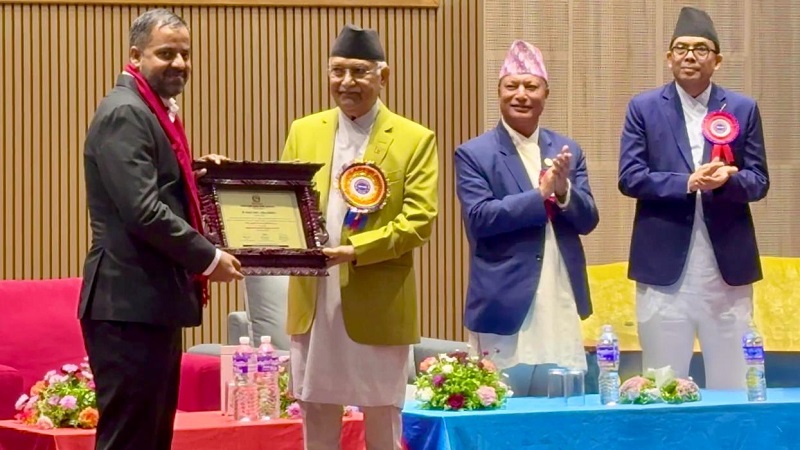 फोनपे बन्यो आइसीटी क्षेत्रको सर्वाधिक कर तिर्ने संस्था, सरकारले गर्यो सम्मान फोनपे बन्यो आइसीटी क्षेत्रको सर्वाधिक कर तिर्ने संस्था, सरकारले गर्यो सम्मान
