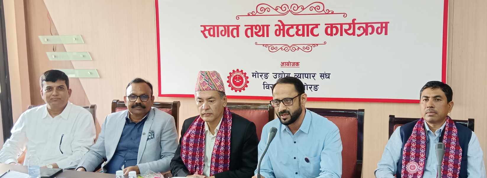 डेडिकेटेड लाइनको बक्यौता नतिर्ने उद्योगीमाथि कड्किए हितेन्द्रदेव, अदालत जान चुनौती डेडिकेटेड लाइनको बक्यौता नतिर्ने उद्योगीमाथि कड्किए हितेन्द्रदेव, अदालत जान चुनौती