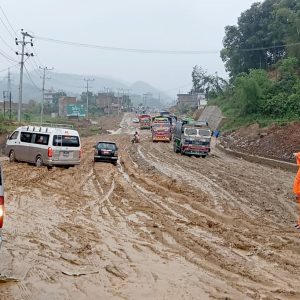 सानो पानी पर्दानै राजमार्ग ठप्प, यो मनसुनमा कुन कुन सडकखण्डमा पर्नेछ ठूलो असर ?