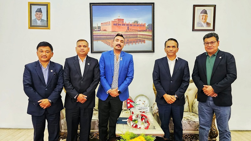 अटोमोबाइल उद्योग सुधारका लागि गभर्नर पौडेललाई भेटेर नाडाको टोलीले दियो ५ सुझाव अटोमोबाइल उद्योग सुधारका लागि गभर्नर पौडेललाई भेटेर नाडाको टोलीले दियो ५ सुझाव