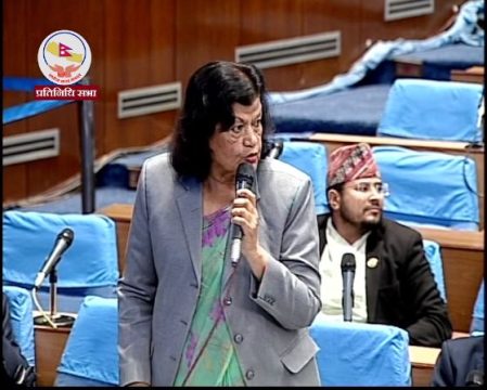 सूर्य थापालाई रोशन कार्कीको जवाफ : जनता कुनि के के चोर देश छोड भन्दैछन्
