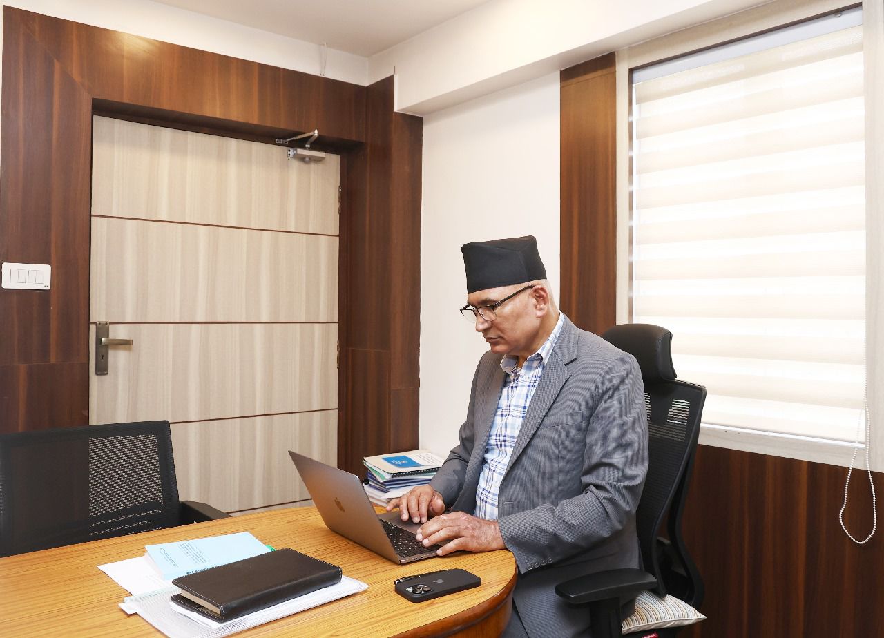 आर्थिक सल्लाहकार र विज्ञविना अर्थमन्त्री पौडेलले बनाए बजेट, कर्मचारीमै बढी निर्भर आर्थिक सल्लाहकार र विज्ञविना अर्थमन्त्री पौडेलले बनाए बजेट, कर्मचारीमै बढी निर्भर