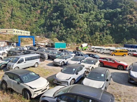 कर यथावत हुँदा व्यवसायीलाई स्टकका गाडी बिक्रीको दबाब, प्राइस वार कतिको सम्भावना?