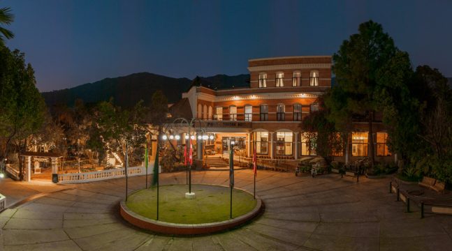 पार्क भिलेज रिसोर्टमा चोरी, पीपीई र मास्क लगाएको चोरले लग्यो ३३५ तोला चाँदी
