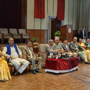 भिजिट भिसा प्रकरणमा रमेश लेखकले मागे ‘न्याय’, पूर्वमन्त्री र सचिवमाथि साँधे निशाना