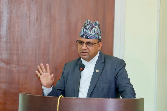 निगम व्यवस्थापनलाई परिणाममुखी काम गर्न मन्त्री पाण्डेको निर्देशन, ‘सुधार अपरिहार्य’