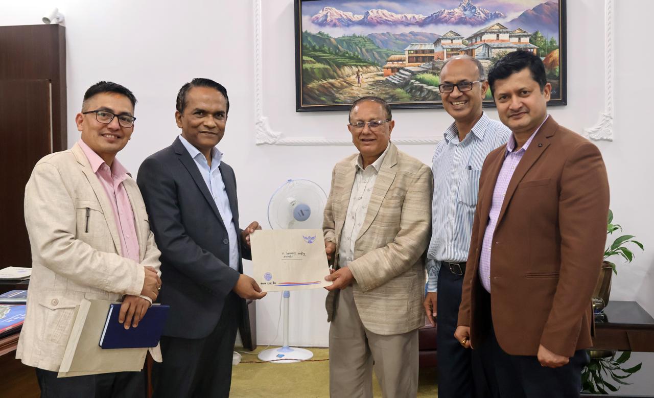 राष्ट्र बैंकले कार्कीको नेतृत्वमा बनाएको कार्यदललाई ६ वटा जिम्मेवारी, गभर्नरले दिए पत्र राष्ट्र बैंकले कार्कीको नेतृत्वमा बनाएको कार्यदललाई ६ वटा जिम्मेवारी, गभर्नरले दिए पत्र