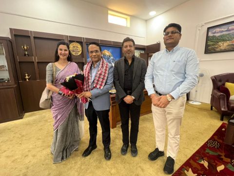 अटो व्यवसायी सवारी कर्जाको अनुपात बढाउन लबिइङमा, गभर्नरलाई नाइमाको तीन बुँदे सुझाव