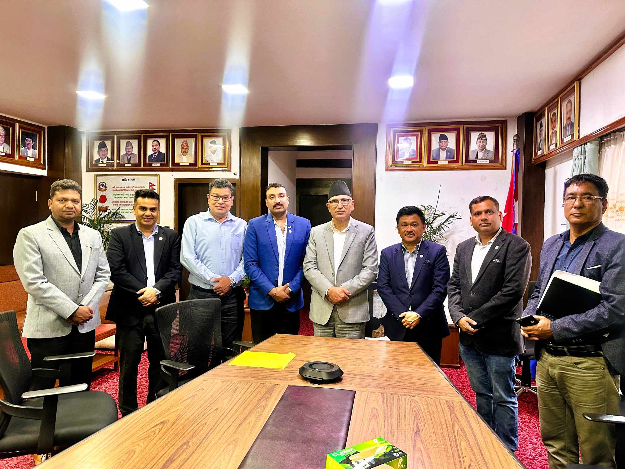 दुई महिनापछि हुने अटो शोका लागि नाडाले अर्थमन्त्रीलाई दियो निम्ता, नीति नबदल्न आग्रह