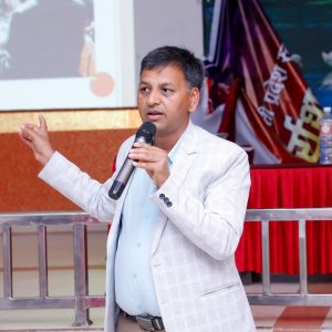 एमाले नेताको प्रश्न : अनलाइनको समाचार हटाउने भए पत्रिका जलाउने, टिभी फुटाउने श्रीमान्?
