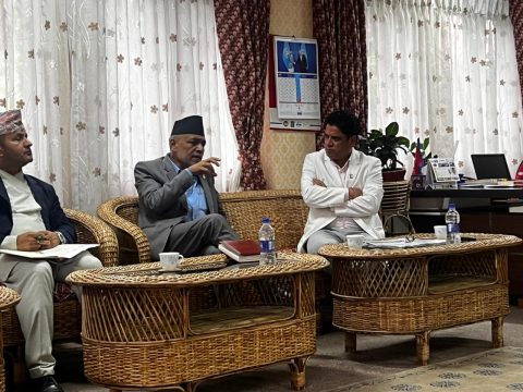 किसानले चैते धानको उचित मूल्य नपाएपछि कृषिमन्त्रीले वाणिज्य मन्त्रीसँग गरे छलफल