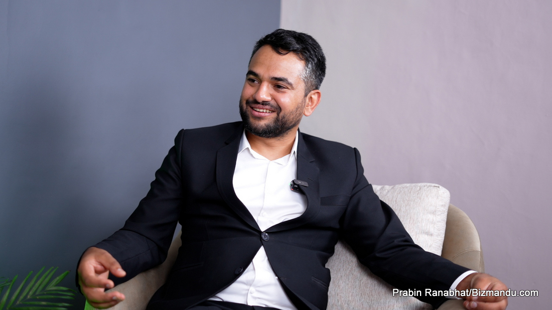 ‘एभिएसनको ग्रोथ एक सय प्रतिशत छ, म्याथ थाहा हुनेले डराउनुपर्दैन, अर्बपति घटेर करोडपति बन्दैन’ ‘एभिएसनको ग्रोथ एक सय प्रतिशत छ, म्याथ थाहा हुनेले डराउनुपर्दैन, अर्बपति घटेर करोडपति बन्दैन’