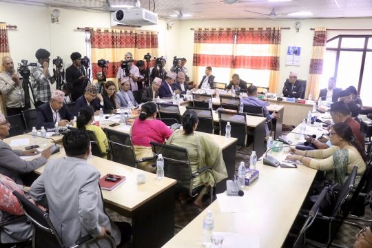 सभामुख घिमिरेको भूमिकामाथि कृष्णगोपालले उठाए प्रश्न, ‘विधेयक किन फुत्त राष्ट्रिय सभामा पठाएको?’