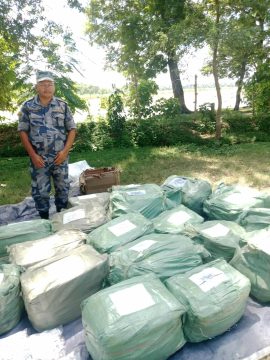 कैलालीको फूलबारी गाउँबाट ६० लाखभन्दा बढीको मोबाइल पार्ट्स बरामद