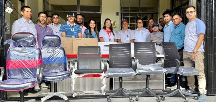 चितवनमा मालपोत र नापीलाई चार बैंकको सहयोग, दिए कार्यालय सञ्चालन गर्न आवश्यक सामग्री