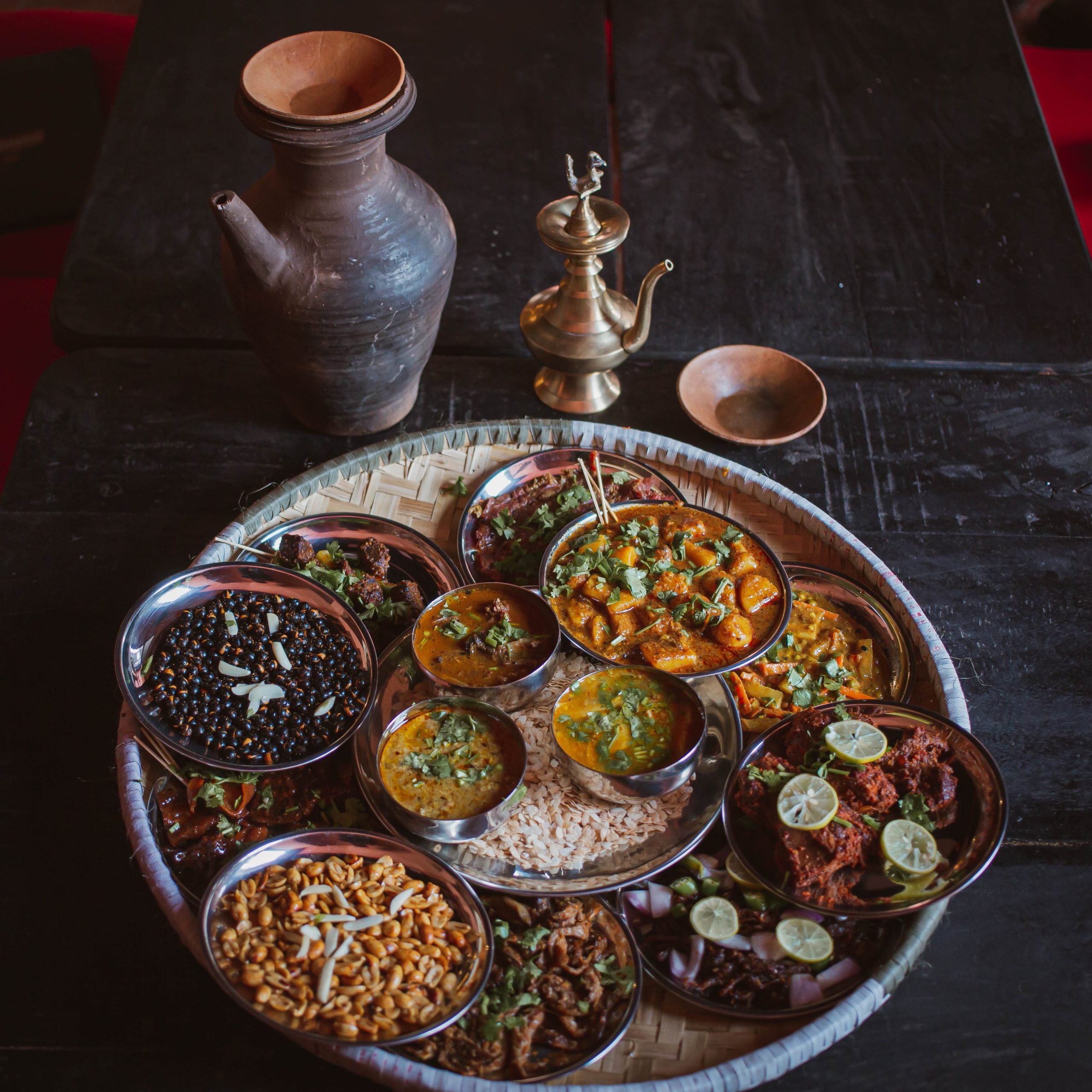 घरमा बन्ने परिकारलाई व्यावसायीकरण, जात र संस्कृतिलाई रेष्टुरेन्टको ब्रान्डिङ