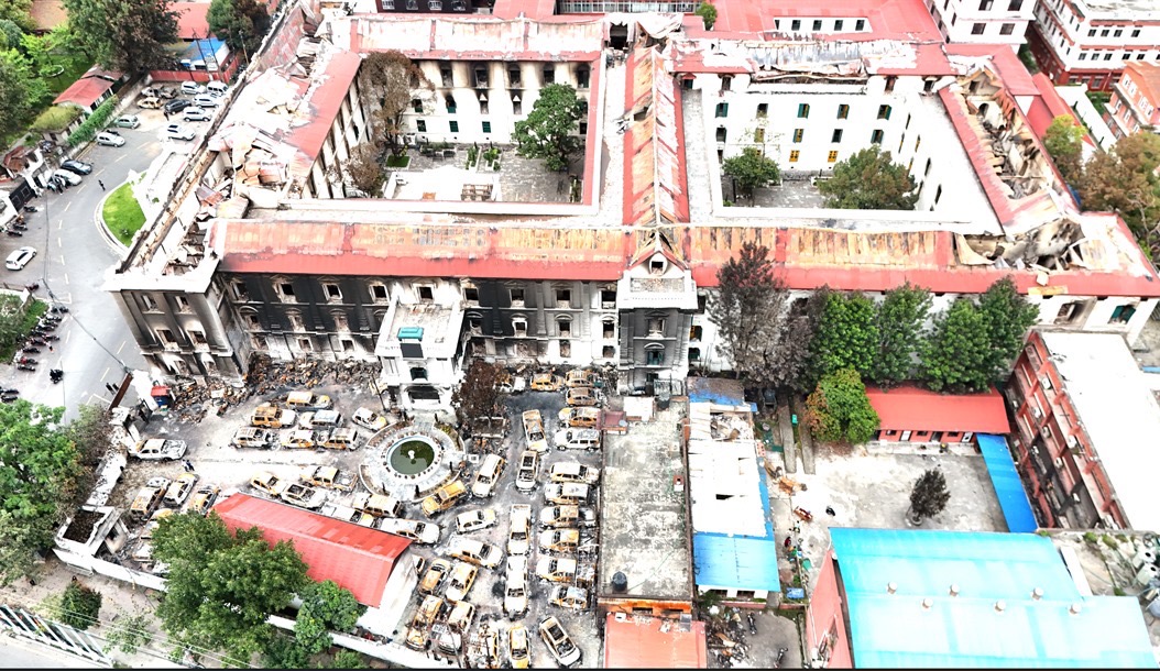 तहसनहस भयो बबरमहल : सडक विभागका अधिकांश संरचना ध्वस्त, १०० बढी सवारीसाधन जले
