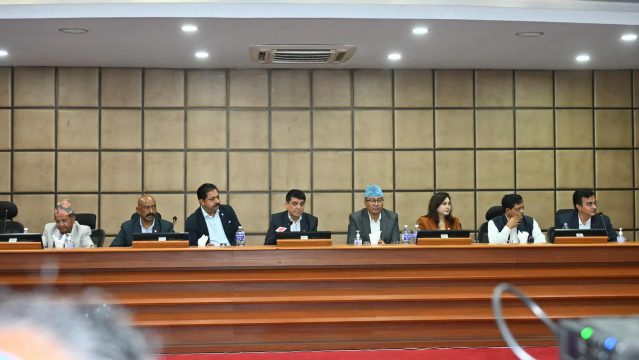 डेडिकेटेड लाइनको बक्यौता विवाद समाधानतिर, उद्योगीले भने- हामी पैसा बुझाउन चेक काटेर बसेका छौं