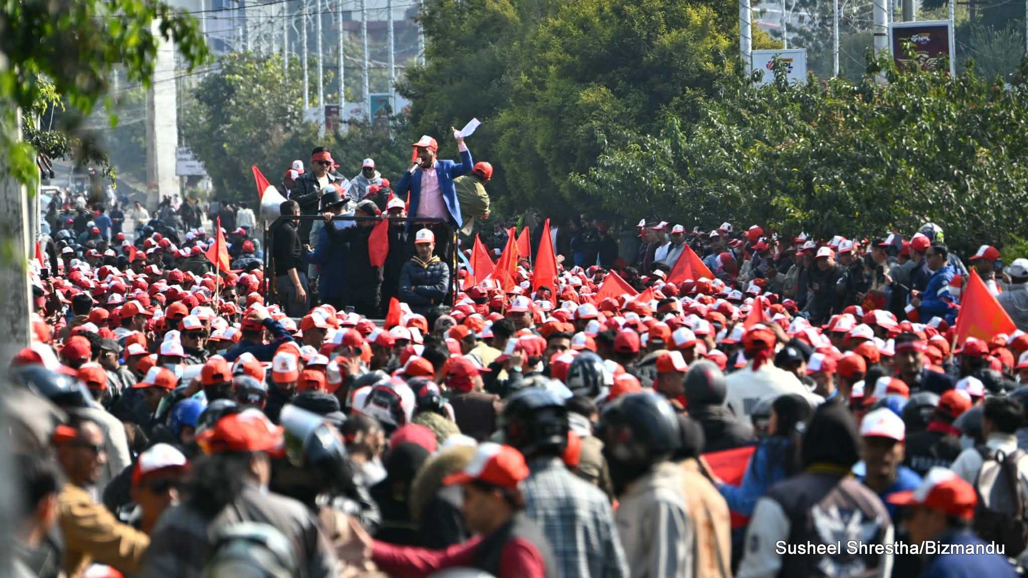माइतीघर-बबरमहल क्षेत्रमा सुरक्षा व्यवस्था कडा, एमाले र जेनजी युवाको प्रदर्शन