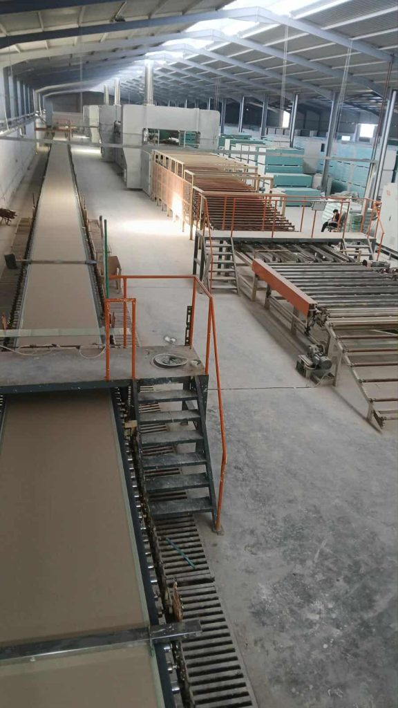 जिप्सम बोर्ड अब नेपालमा नै उत्पादन गरिंदै, ५० करोड लगानीमा अरिहन्तले खोल्यो उद्योग