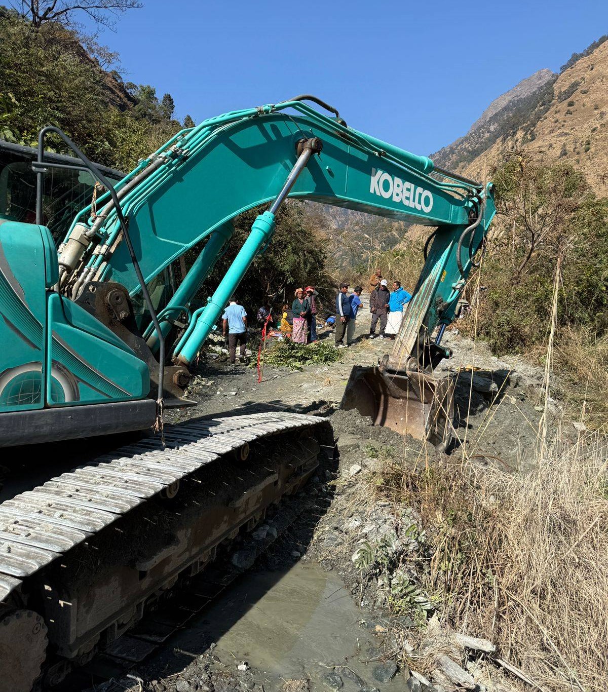 १४ मेगावाटको मुदीखोला हाइड्रोको ८ किमि पहुँचमार्ग निर्माण सुरु, बाटो बनेपछि सुरुङको काम