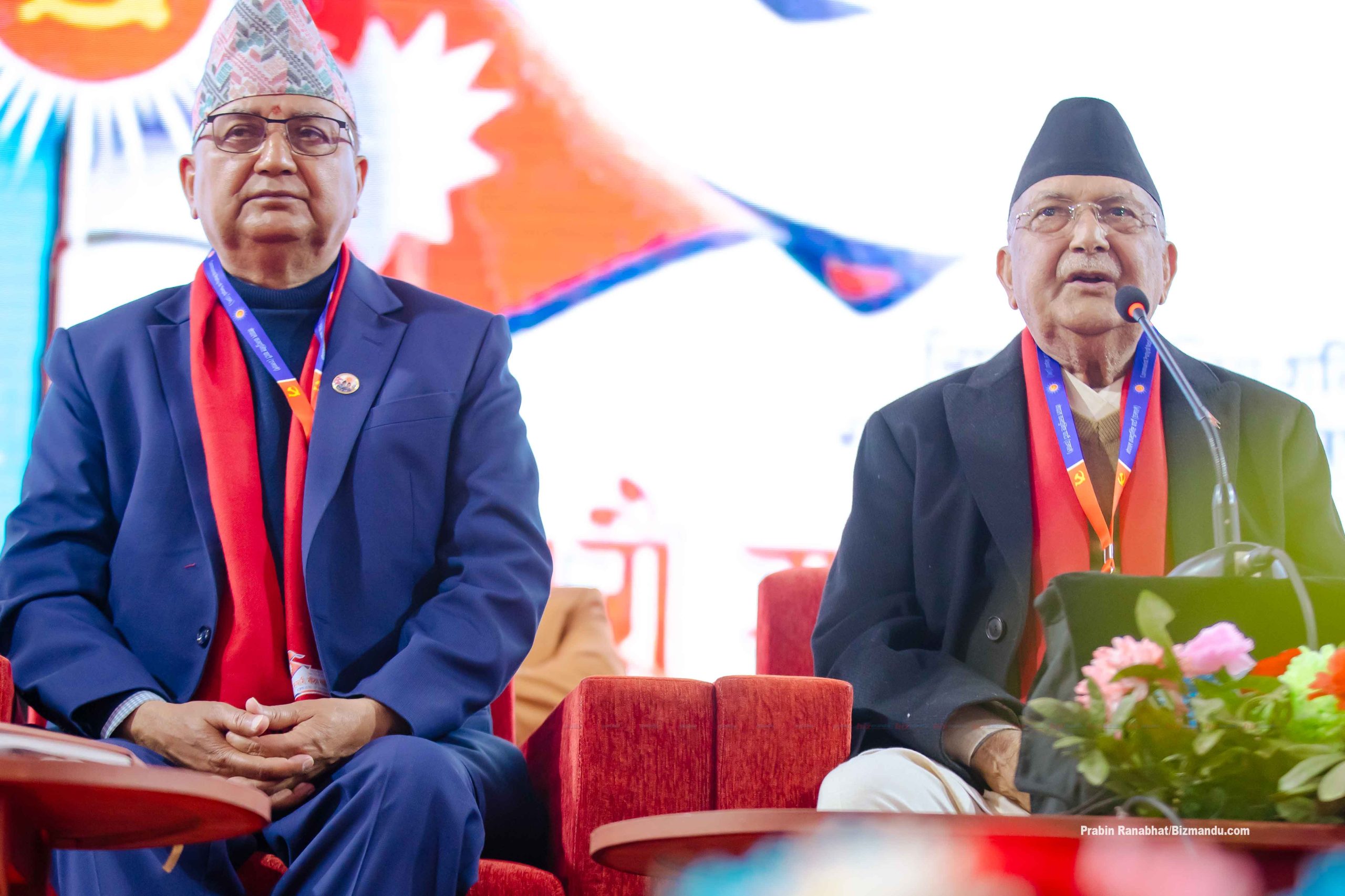 एमालेमा फेरि बढ्यो किचलो, ओली-पोखरेल समूहको एकअर्कालाई चेतावनी