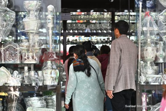 माघमा चाँदी आयात ५८ प्रतिशतले बढ्यो, फागुन लागेपछि बजारमा घट्यो किनबेच