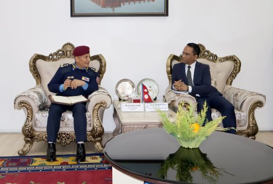 बैंकिङ क्षेत्रमा सुरक्षाका लागि गभर्नरले थाले पहल, प्रहरी महानिरीक्षक र बैंकरसँग छलफल