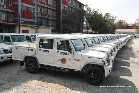 निर्वाचनका लागि भारतले सरकारलाई सहयोगस्वरुप उपलब्ध गराएका गाडी सिंहदरबारमा