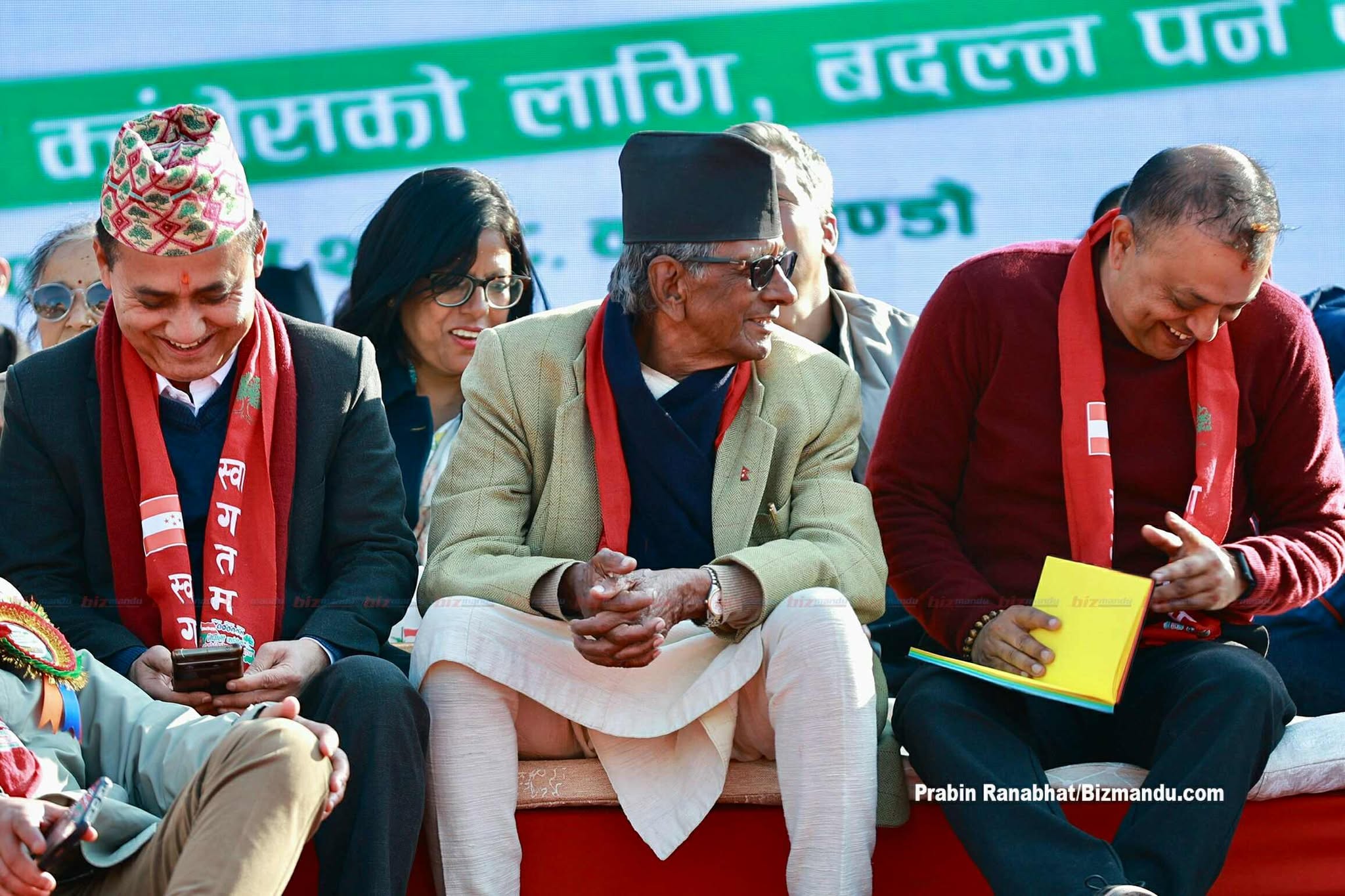 गगन-विश्वको विद्रोहलाई संस्थापन पक्षकै नेताको साथ, विशेष महाधिवेशनमा को-को पुगे?