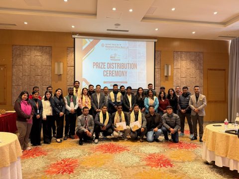 महालक्ष्मी विकास बैंकको बिजचित्र फोटोग्राफी प्रतियोगिता : सुयोग कुँवरले पाए प्रथम पुरस्कार