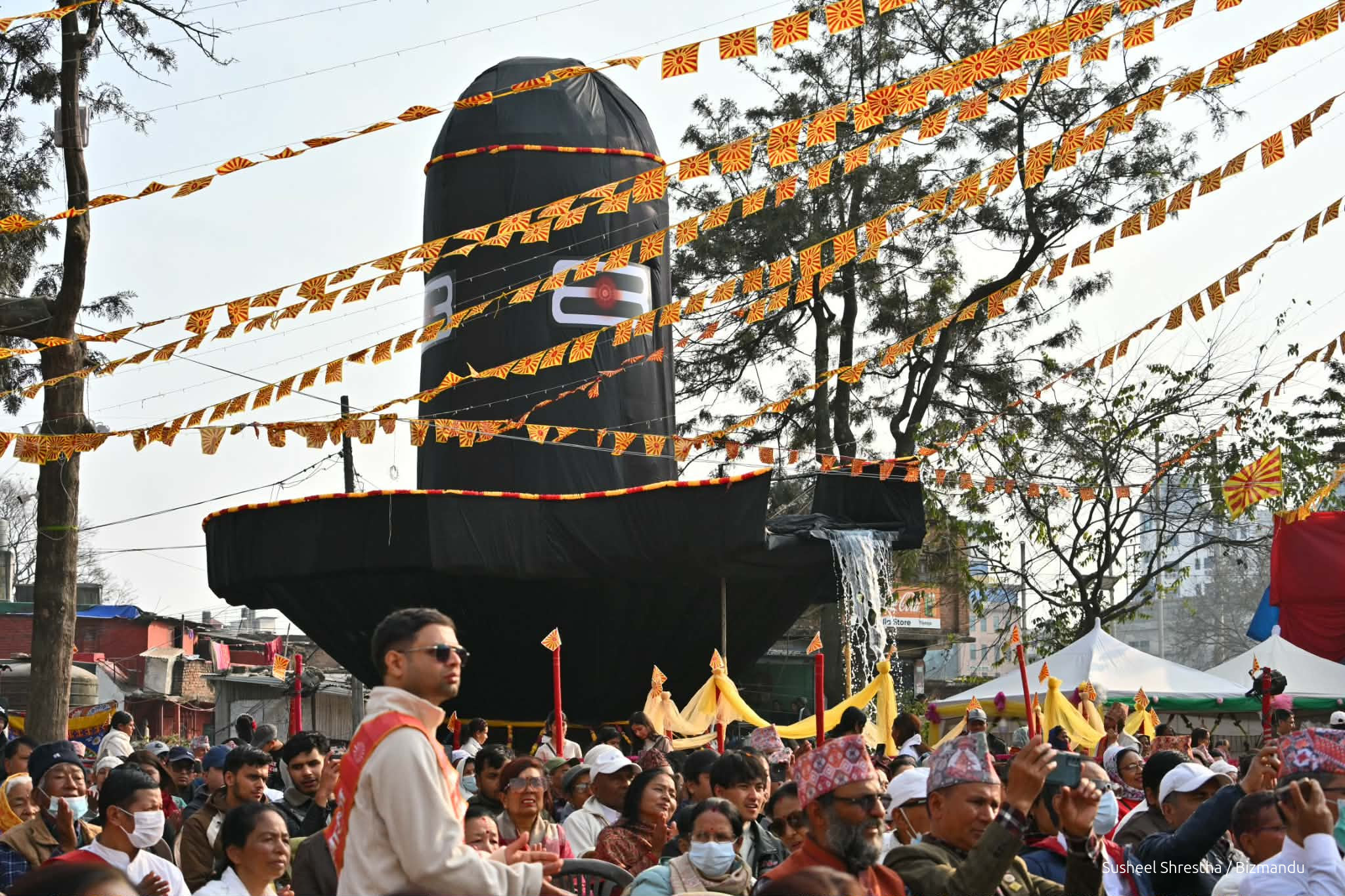 महाशिवरात्रिको पूर्वसन्ध्यामा सजाइयो पशुपति क्षेत्र, साधुसन्तसहित गरियो शोभायात्रा