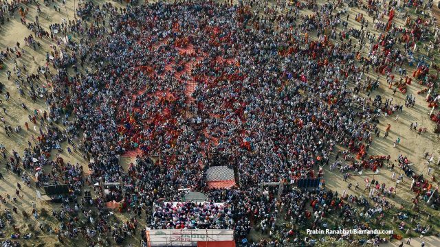 जनकपुरमा कांग्रेसको प्रतिज्ञा सभामा देखिएको लहर, ड्रोनबाट देखिएको दृश्य