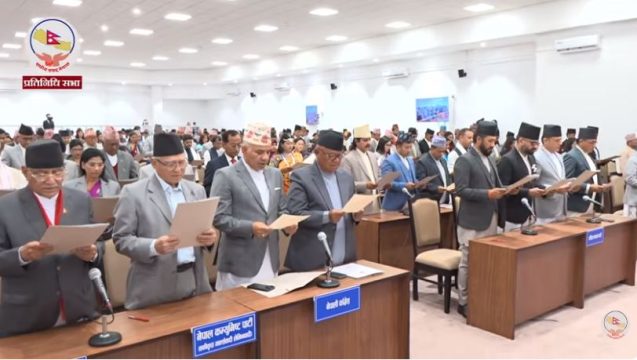 ढिलो आउने र बैठकमै उपस्थित नहुने सांसदलाई कडाइ गरिने, अनिवार्य विद्युतीय हाजिर गर्नुपर्ने