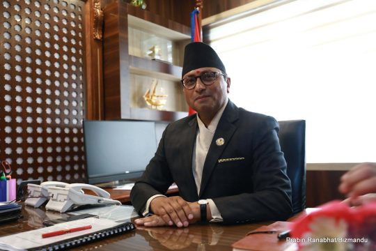 नोटबन्दी नगर्ने पक्षमा अर्थमन्त्री वाग्ले, ‘लोकप्रिय नाराको पछाडि लागेर भारतजस्तो गल्ती नगर्नुहोस्’