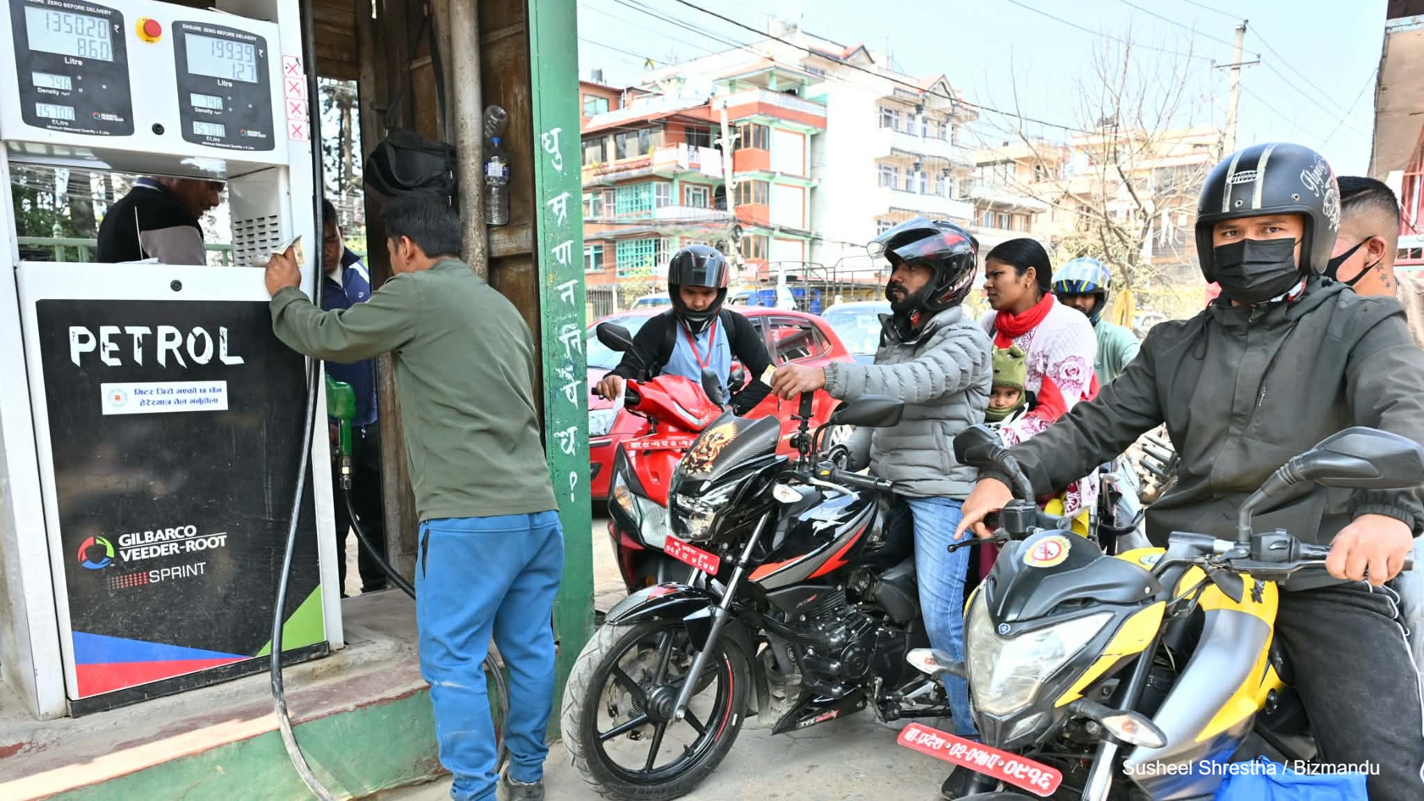 पेट्रोलियम पदार्थमा १५ रुपैयाँसम्म हरित कर, आयल निगमलाई प्रति महिना ९० करोडभन्दा बढी भार
