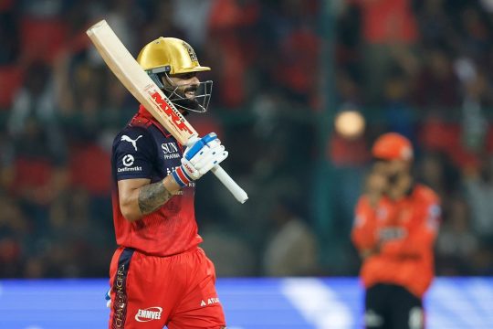 आईपीएलको उद्घाटन खेलमै बेङ्ग्लुरुको प्रभावशाली जित, कोहली र पाडिक्कलको अर्धशतक