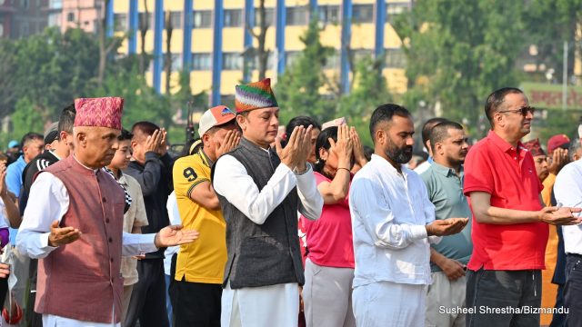 टुँडिखेलमा मनाइयो अन्तर्राष्ट्रिय आरोग्य दिवस, सभामुख अर्याल लगायतले गरे योगा