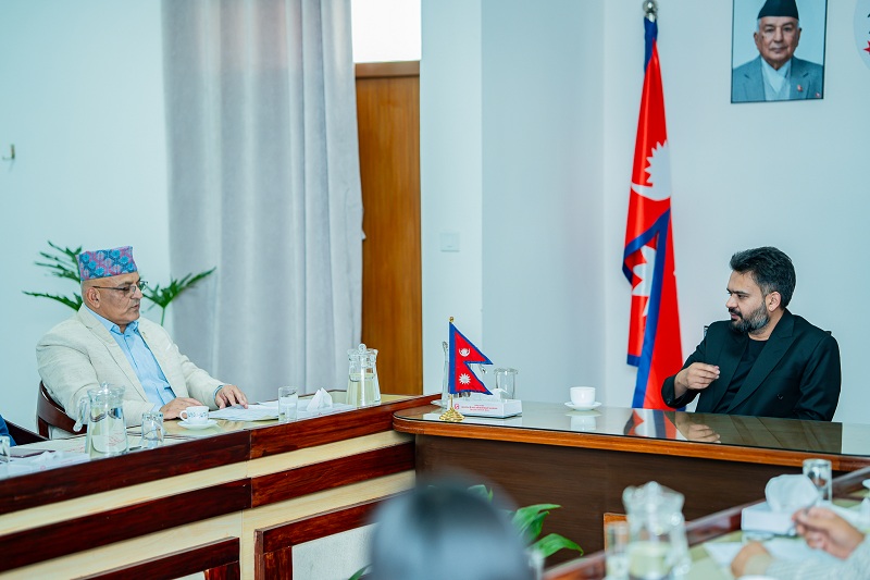 प्रदेशका मुख्यमन्त्रीसँग बालेनको तीन घण्टा छलफल, ‘पहिलो भेटमै पुराना साथीसँग जस्तो संवाद’