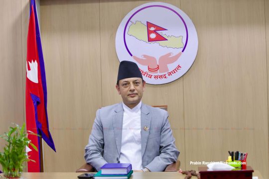 सभामुख अर्यालले सिंहदरबारस्थित संघीय संसद् सचिवालय पुगेर गरे पदबहाली