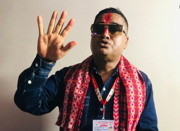 बैंक तथा वित्तीय संस्थाका कर्मचारीमाथि आक्रमण गर्न उक्साउने देवी संग्रौला समातिए
