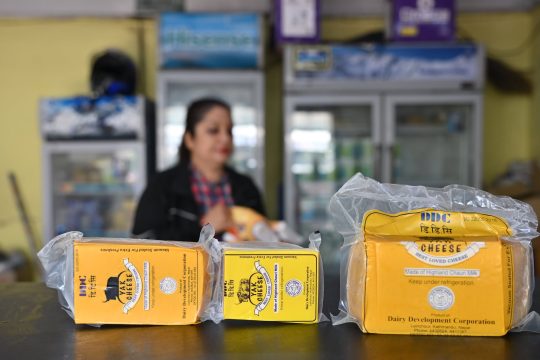 डीडीसीको दुग्धजन्य पदार्थ प्रयोग गर्न सरकारी कार्यालयलाई पत्राचार, सेनासँग पनि छलफल
